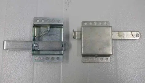 Portland Master Locksmith Portland, OR 503-716-1403 - 9-Garage-Door-Locks